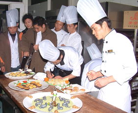 杭州大廈工會舉辦餐飲服務技能練兵比武，以賽促學提升服務品質(zhì)